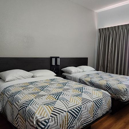 Baymont By Wyndham San Antonio Airport Hotel Bagian luar foto