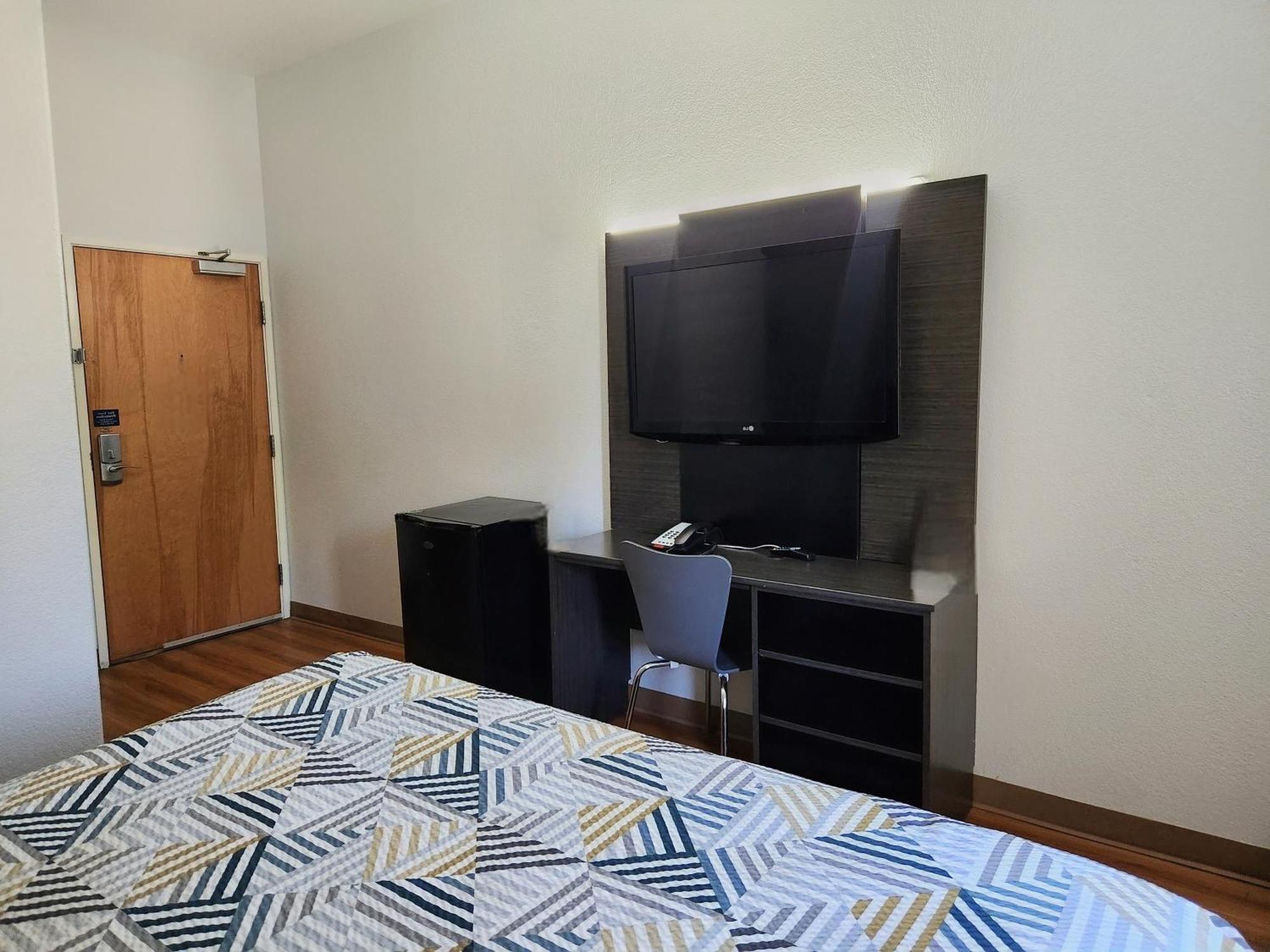Baymont By Wyndham San Antonio Airport Hotel Bagian luar foto