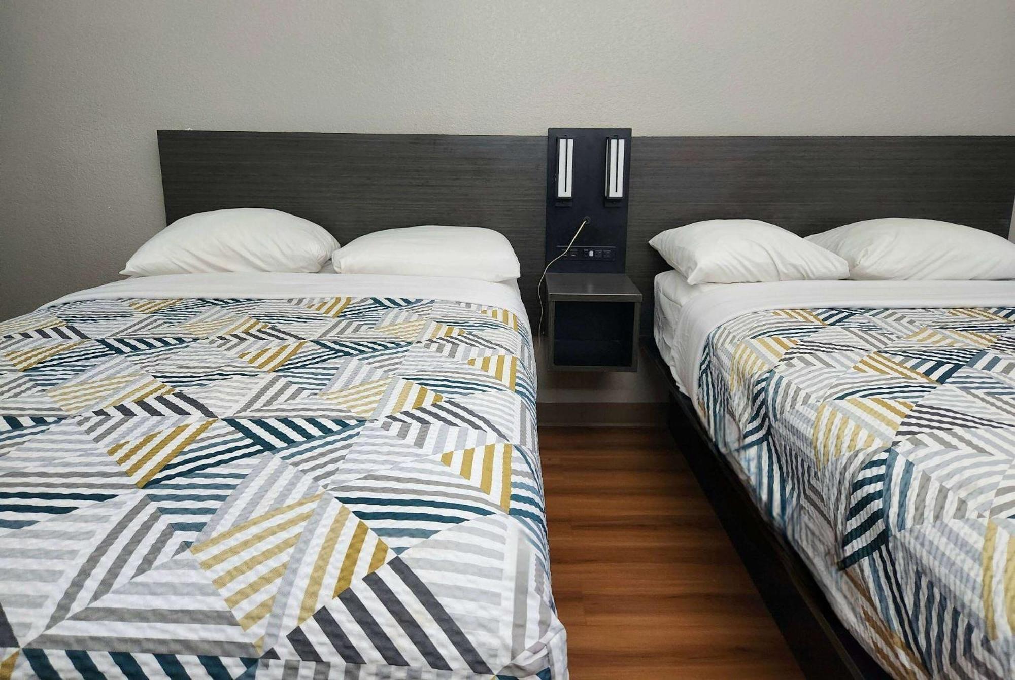 Baymont By Wyndham San Antonio Airport Hotel Bagian luar foto