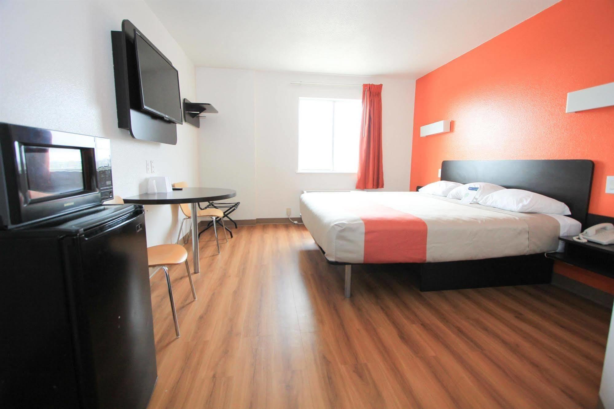Baymont By Wyndham San Antonio Airport Hotel Bagian luar foto